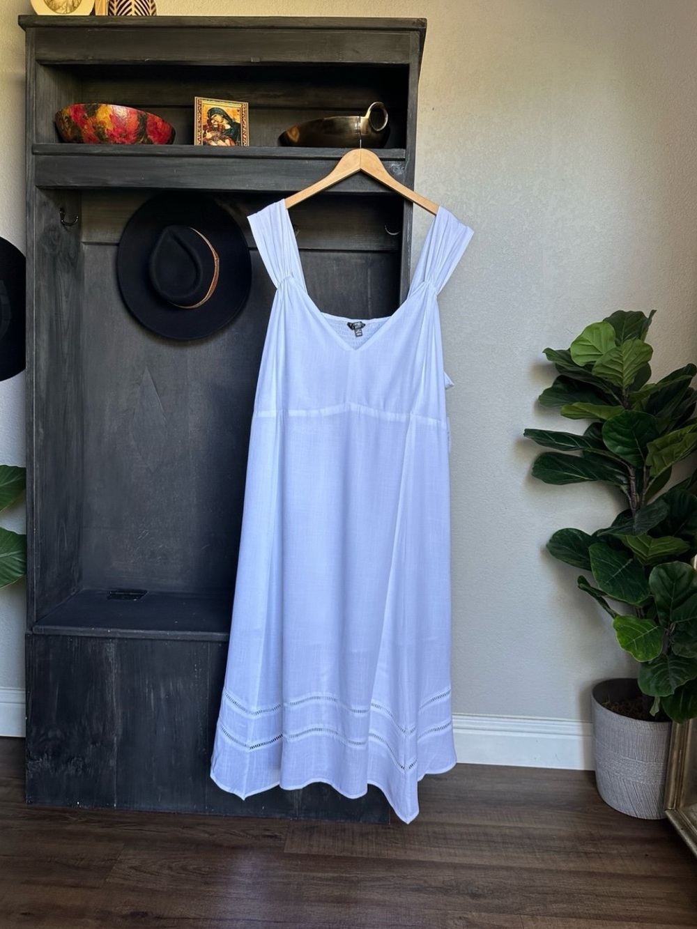 Terra & Sky Womens Plus Size Midi Dress - Sleeveless Handkerchief Hem 4X